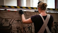 Teppich von Bayeux tritt Reise von Frankreich nach London an