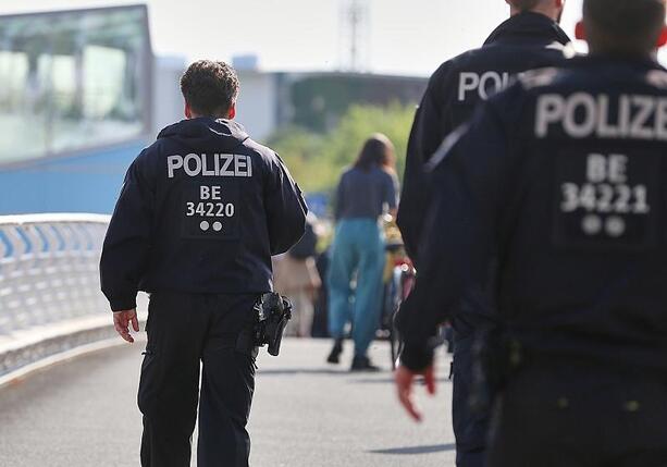 Bild vergr&ouml;&szlig;ern: Berlin droht Bund mit Kürzung des Polizeischutzes