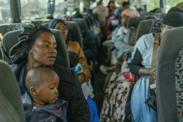 Bild vergr&ouml;&szlig;ern: Fremdenfeindliche Gewalt: 38.000 Malawier haben Südafrika verlassen