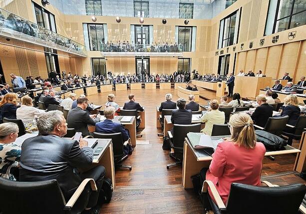 Bild vergr&ouml;&szlig;ern: DIHK: Genehmigungsreform braucht Länder-Unterstützung