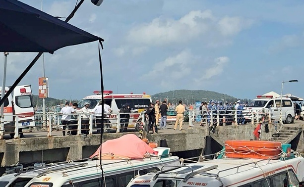 Bild vergr&ouml;&szlig;ern: Vietnam: 15 Tote bei Kentern eines Boots mit indischen Touristen