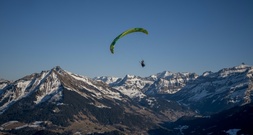 28-jährige Deutsche bei Gleitschirm-Flug in Österreich tödlich verunglückt