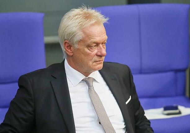 Bild vergr&ouml;&szlig;ern: Verbraucherschützerin kritisiert Rainers Bürokratieabbaugesetz
