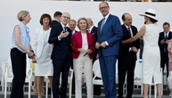 Merz bei großer Militärparade zum Nationalfeiertag in Paris