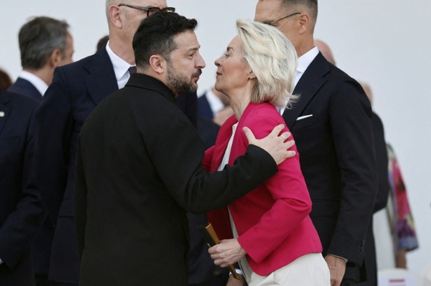 Bild vergr&ouml;&szlig;ern: EU-Kommissionspräsidentin von der Leyen reist nach Kiew