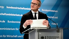Digitalminister Wildberger: Arztüberweisung auf Papier wird bald Geschichte sein