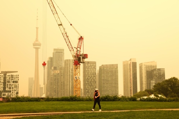 Bild vergr&ouml;&szlig;ern: Waldbrände in Kanada: Toronto derzeit mit schlechtester Luftqualität weltweit