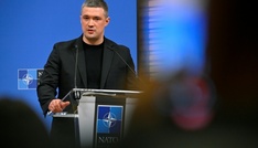 Proteste in der Ukraine gegen Rücktritt von beliebtem Verteidigungsminister Fedorow