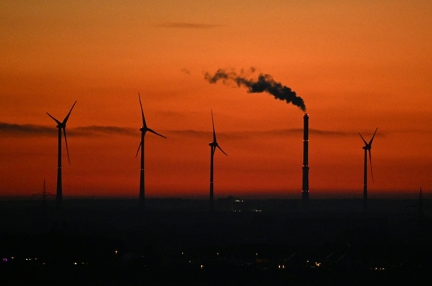 Bild vergr&ouml;&szlig;ern: Umsatz mit Produkten rund um den Umweltschutz 2024 nach Jahren erstmals gesunken