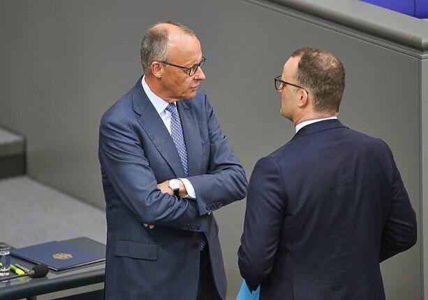 Bild vergr&ouml;&szlig;ern: Spahn-Rücktritt: Merz will Nachfolge vor Urlaubszeit klären