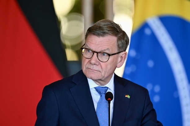 Bild vergr&ouml;&szlig;ern: Auftakt zu Afrika-Reise: Wadephul dringt auf vertiefte Zusammenarbeit