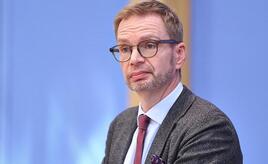 Steuerzahlerbund fordert Reduzierung von Verbeamtungen