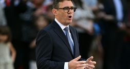 Neuer Premier Burnham kappt Stromsteuer für britische Haushalte