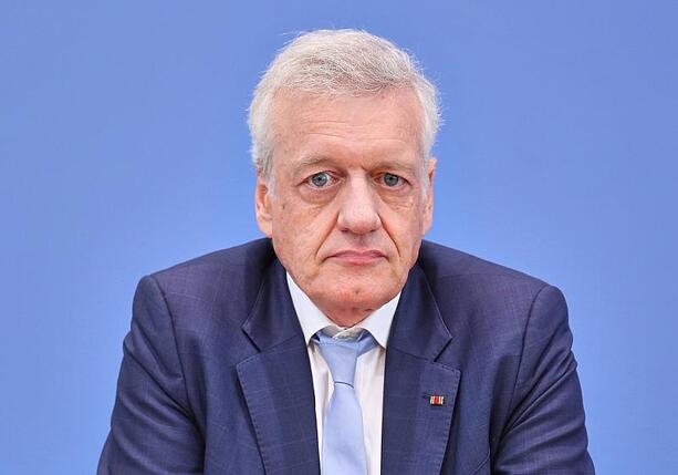 Bild vergr&ouml;&szlig;ern: Gesundheitsexperte kritisiert Forderung nach Kassen-Fusionen