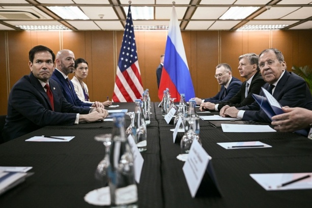 Bild vergr&ouml;&szlig;ern: Russland warnt USA vor weiteren inakzeptablen Waffenlieferungen an die Ukraine