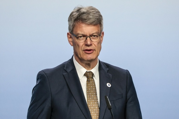 Bild vergr&ouml;&szlig;ern: Bild: Merz entlässt Verkehrsminister Schnieder