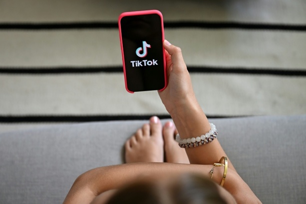 Bild vergr&ouml;&szlig;ern: EU wirft Tiktok unzureichenden Schutz minderjähriger Nutzer vor - Änderungen gefordert