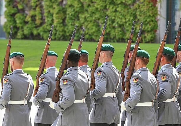 Bild vergr&ouml;&szlig;ern: Ex-Generalinspekteur: Wehrdienst nur Zwischenschritt zur Wehrpflicht
