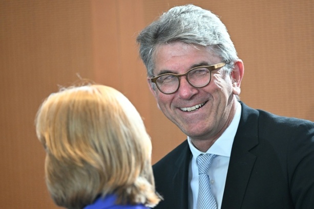 Bild vergr&ouml;&szlig;ern: Kulturstaatsminister Weimer will europäische Eigentümerstruktur für TikTok