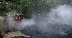 Weiter dichter Rauch durch Großbrand nahe Madrid - Löschbedingungen über Nacht verbessert
