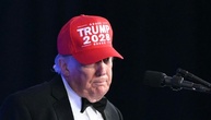 Trump spottet bei Presse-Gala über Medien und kokettiert mit dritter Amtszeit