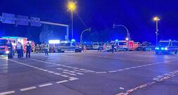 Auto fährt bei Berliner CSD in Menschenmenge - Mehrere Verletzte