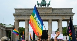 Merz richtet Appell an queere Gemeinschaft: 