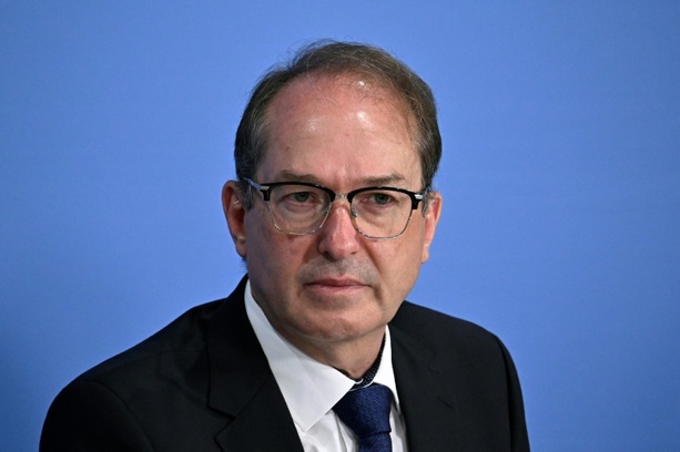 Bild vergr&ouml;&szlig;ern: Bild: Dobrindt will Maßnahmenpaket gegen Gefährder