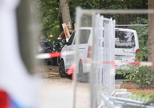 Bild vergr&ouml;&szlig;ern: Bericht: Ermittler hatten Kamera vor Haustür von CSD-Attentäter