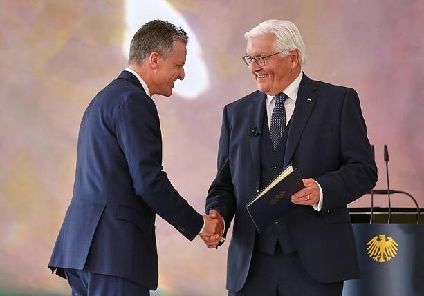 Bild vergr&ouml;&szlig;ern: Minister-Wechsel am Mittwoch vor Unions-Fraktionssitzung