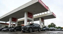 Begrenzungen beim Kraftstoffverkauf in Russland vielerorts aufgehoben oder gelockert