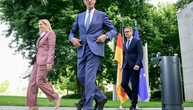 Steinmeier ernennt drei neue Minister - Unionsfraktion wählt Frei zum Chef