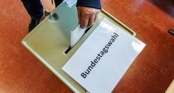 Linke für Abschaffung der Fünf-Prozent-Hürde bei Bundestagswahlen - Union dagegen