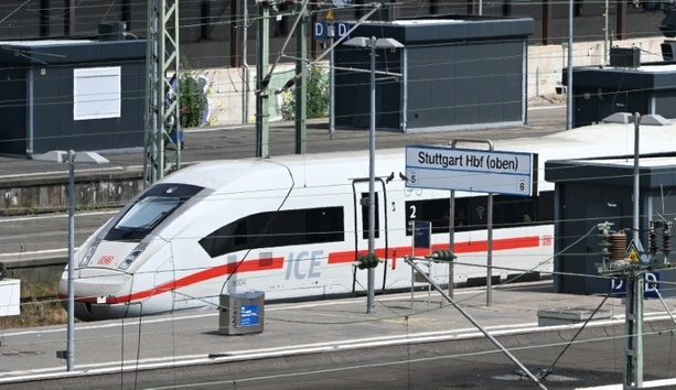 Bild vergr&ouml;&szlig;ern: Deutsche Bahn schreibt schwarze Zahlen - Pünktlichkeit weiter im Keller