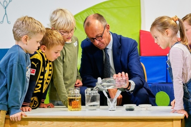Bild vergr&ouml;&szlig;ern: Rechtsanspruch auf Ganztagsbetreuung in erster Grundschulklasse tritt in Kraft