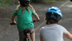 Studie: Viele Kinder beim Radfahren unsicher