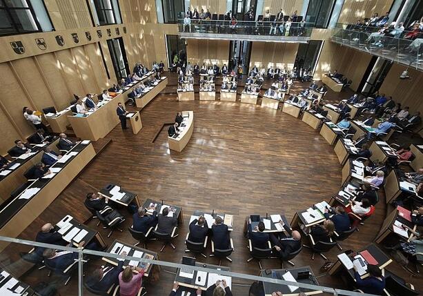 Bild vergr&ouml;&szlig;ern: Kretschmer droht Renten- und Pflegereform im Bundesrat zu stoppen