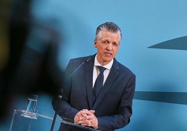 Bild vergr&ouml;&szlig;ern: Frei verteidigt geplante Abschaffung der Rente mit 63