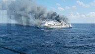 Mindestens fünf Tote und mehr als 40 Vermisste nach Brand auf Fähre in Indonesien