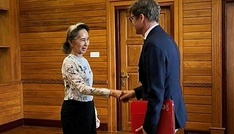 Myanmar macht erstes Treffen Suu Kyis mit Rotkreuz-Vertreter seit Putsch publik