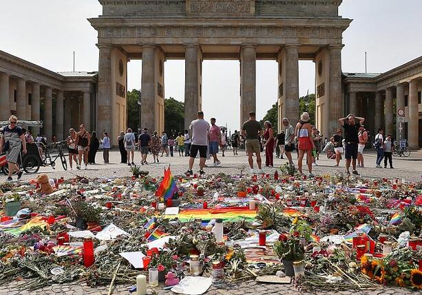 Bild vergr&ouml;&szlig;ern: Frei nach CSD-Anschlag: Weniger Staatsaufwand für mehr Sicherheit