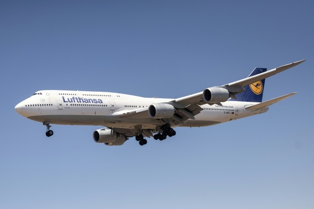 Bild vergr&ouml;&szlig;ern: Gewinn der Lufthansa sinkt wegen höherer Kerosinpreise deutlich