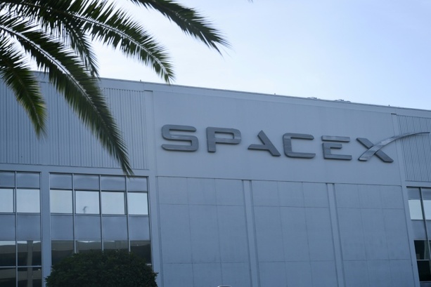 Bild vergr&ouml;&szlig;ern: SpaceX verdoppelt Umsatz nahezu - Investoren aber skeptisch