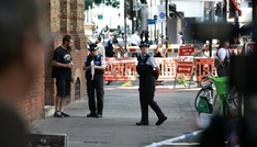 Vier Männer in London von mutmaßlich psychisch kranker Frau niedergestochen