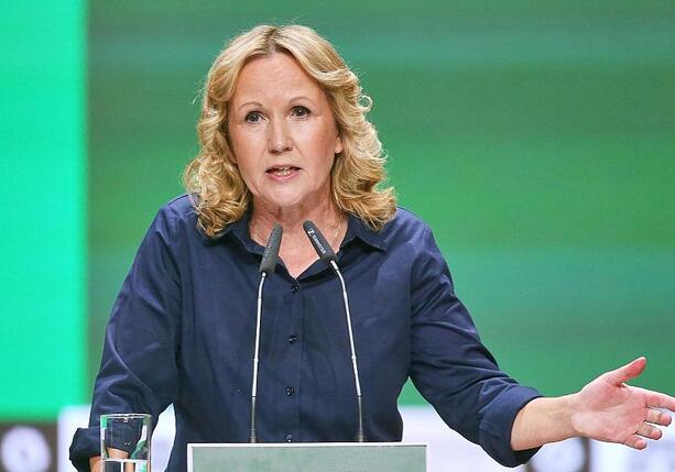 Bild vergr&ouml;&szlig;ern: Niedrigwasser: Lemke kritisiert systematische Entwässerung