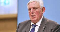 Laumann: Rentenreform vollständig umsetzen