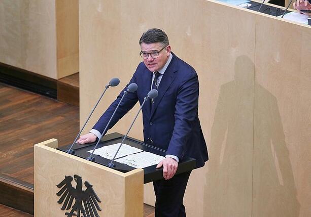 Bild vergr&ouml;&szlig;ern: Frei: Rhein könnte gutes Staatsoberhaupt sein