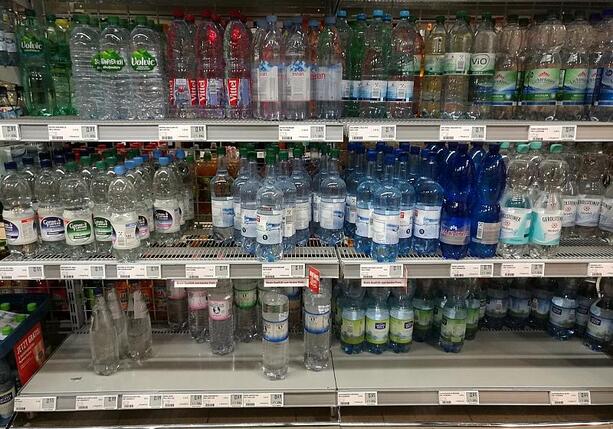 Bild vergr&ouml;&szlig;ern: Keine flächendeckenden Engpässe bei Mineralwasser