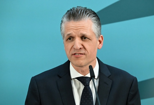 Bild vergr&ouml;&szlig;ern: Rente mit 63: Unionsfraktionschef Frei offen für Härtefall- und Übergangslösungen