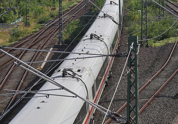 Bild vergr&ouml;&szlig;ern: Bahnstrecke Hamburg-Berlin: Nur jeder vierte Zug pünktlich